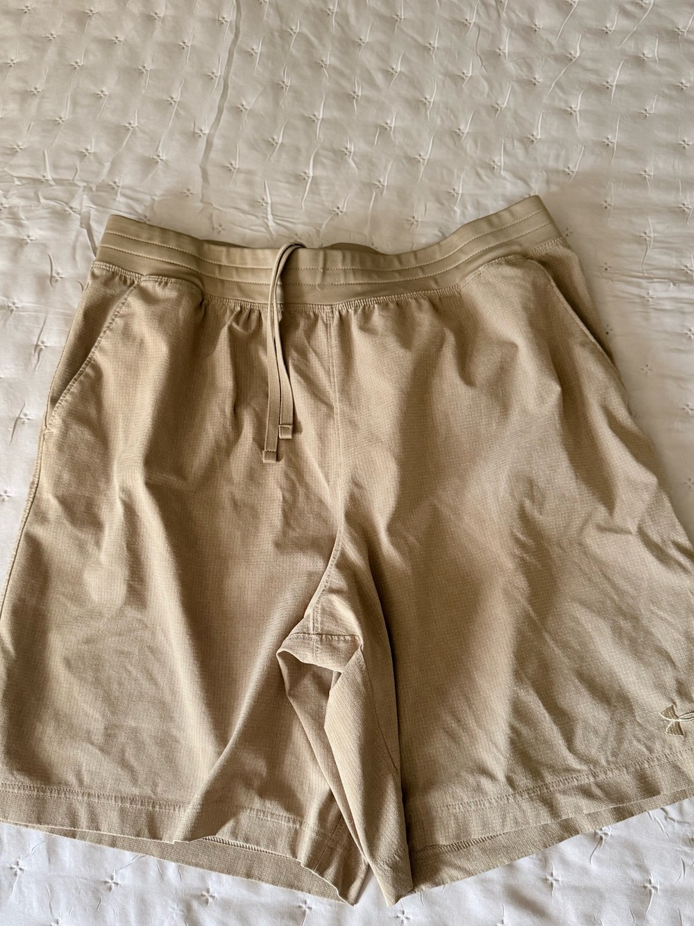 Under Armour Men's Khaki Athletic Drawstring Shorts